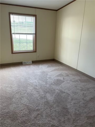 111 Pembrooke Dr, Salem Twp, PA 15626