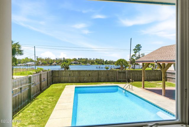 1024 East Street, Panama City, FL 32404