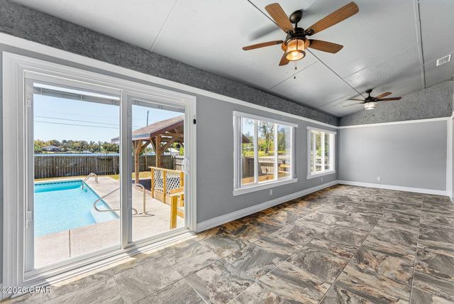 1024 East Street, Panama City, FL 32404