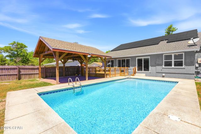 1024 East Street, Panama City, FL 32404