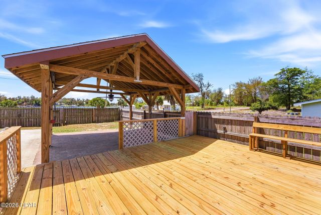 1024 East Street, Panama City, FL 32404