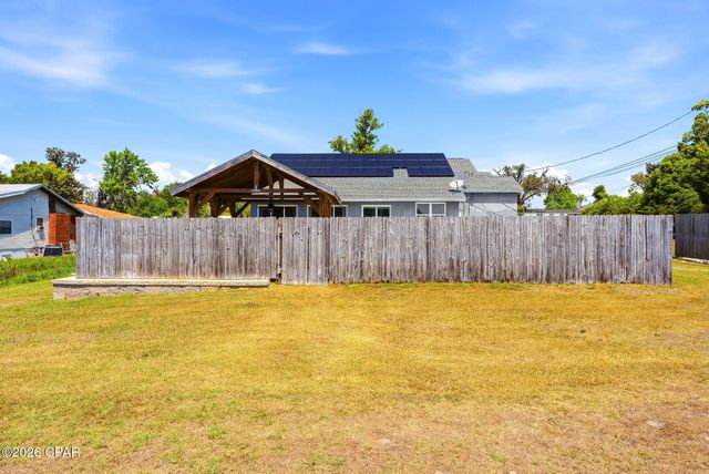 1024 East Street, Panama City, FL 32404