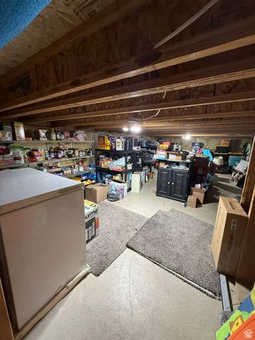 4196 S 800 W, Riverdale, UT 84405