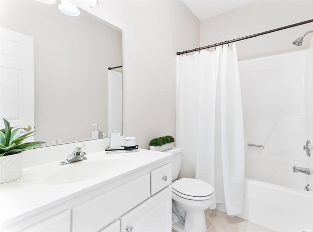 3701 Cobblefield Drive, Evansville, IN 47711