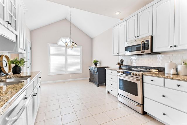 3701 Cobblefield Drive, Evansville, IN 47711