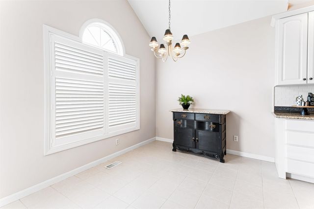 3701 Cobblefield Drive, Evansville, IN 47711
