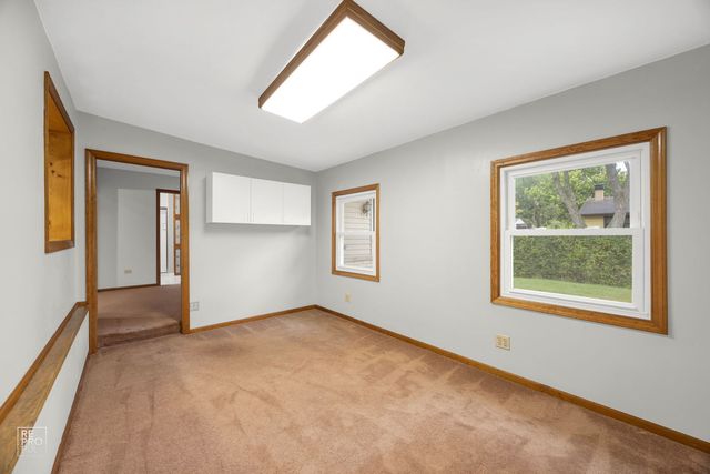 769 Penrith Avenue, Elk Grove Village, IL 60007