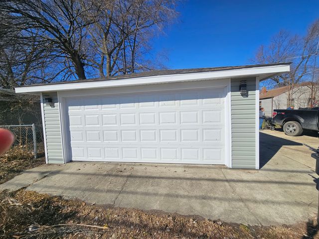 15229 HONORE Avenue, Harvey, IL 60426