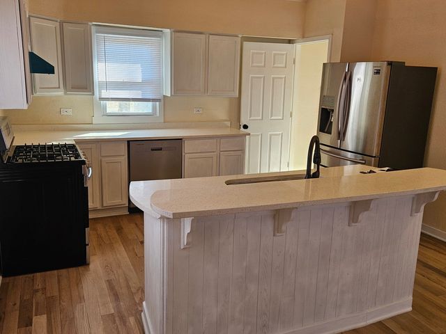 15229 HONORE Avenue, Harvey, IL 60426