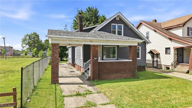 727 W Laclede Avenue, Youngstown, OH 44511