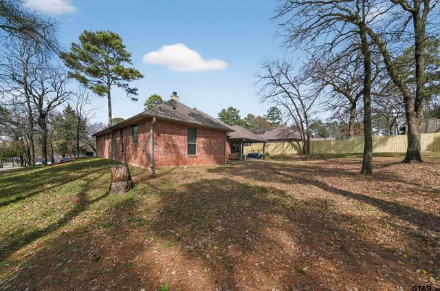 20857 Lakeview DR., Flint, TX 75762