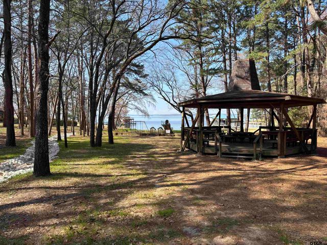 20857 Lakeview DR., Flint, TX 75762