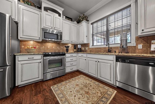 20857 Lakeview DR., Flint, TX 75762