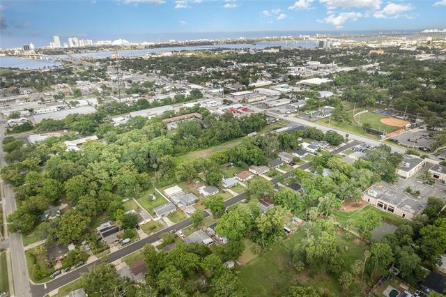 121 MASON PARK DRIVE, Daytona Beach, FL 32117