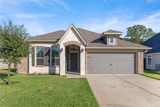 2016 Dumfries Drive, Bryan, TX 77807