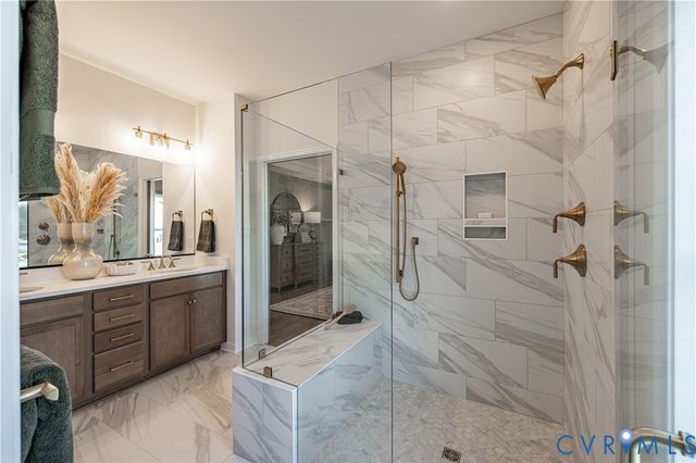 6609 Mayland Ridge Ln, Moseley, VA 23120