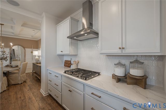 6609 Mayland Ridge Ln, Moseley, VA 23120