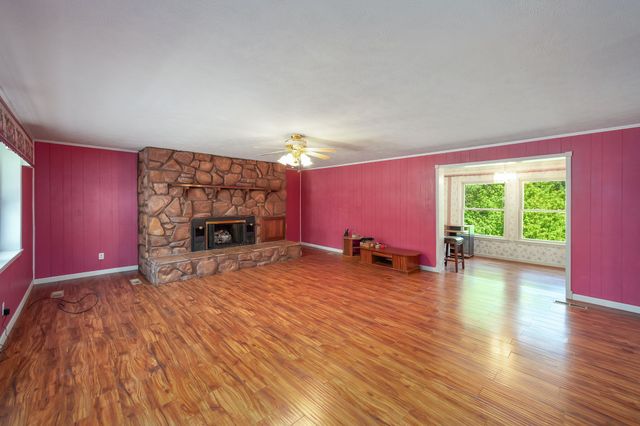 5280 Highway 100, W, Decaturville, TN 38329