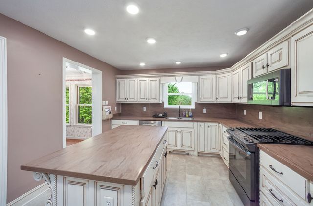 5280 Highway 100, W, Decaturville, TN 38329