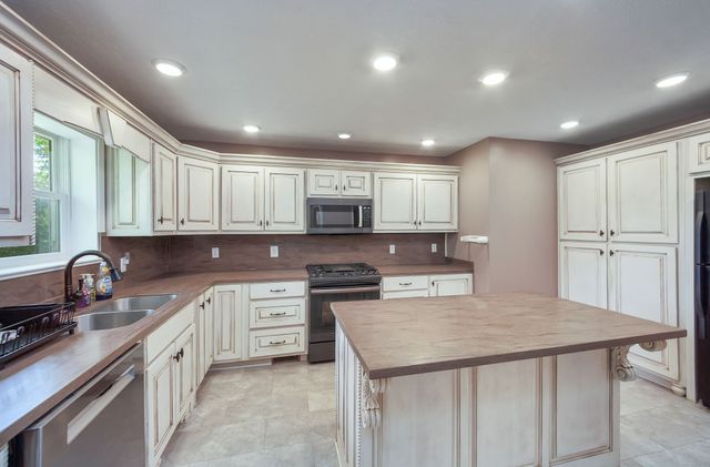 5280 Highway 100, W, Decaturville, TN 38329