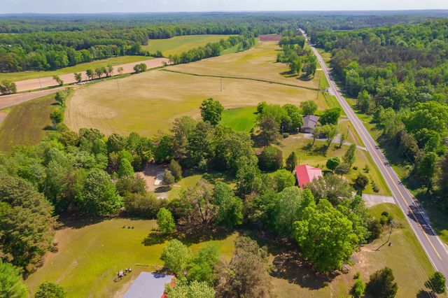 5280 Highway 100, W, Decaturville, TN 38329