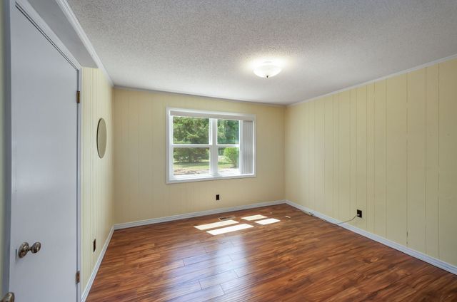 5280 Highway 100, W, Decaturville, TN 38329