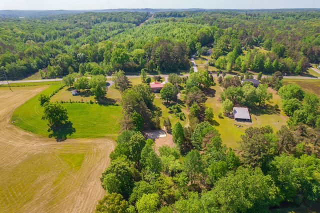 5280 Highway 100, W, Decaturville, TN 38329