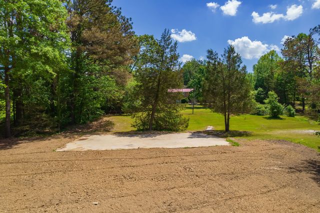 5280 Highway 100, W, Decaturville, TN 38329