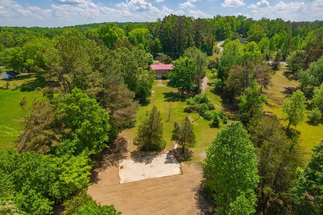 5280 Highway 100, W, Decaturville, TN 38329