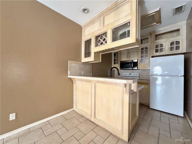 602 Buena Vista Drive, Weslaco, TX 78596