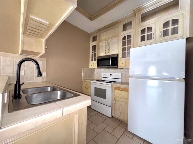 602 Buena Vista Drive, Weslaco, TX 78596