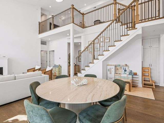 4901 Hawthorne Court 303, Edina, MN 55436