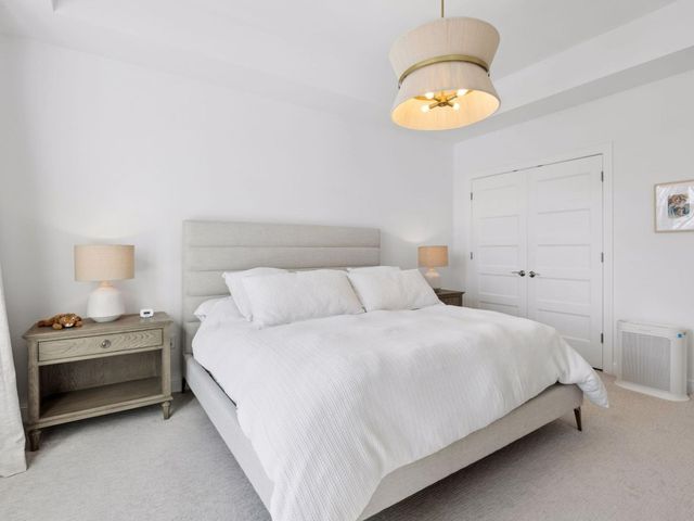 4901 Hawthorne Court 303, Edina, MN 55436