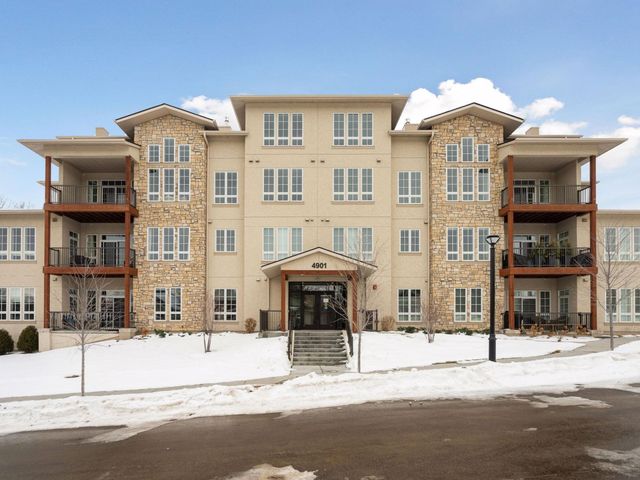 4901 Hawthorne Court 303, Edina, MN 55436