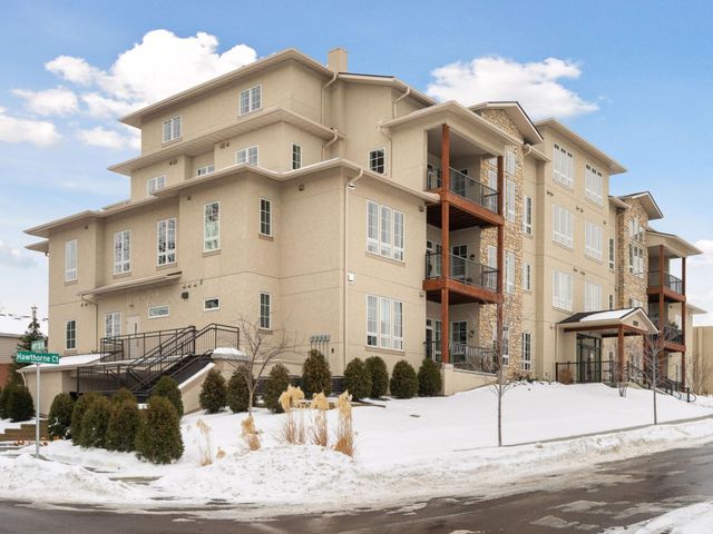4901 Hawthorne Court 303, Edina, MN 55436