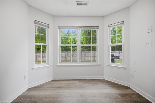 349 Manning LN, Hampton, VA 23666