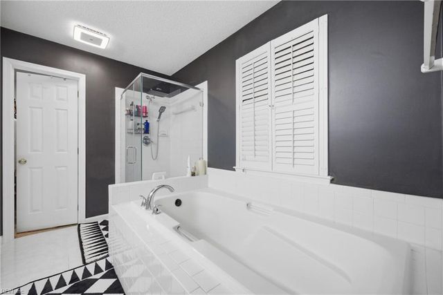 349 Manning LN, Hampton, VA 23666