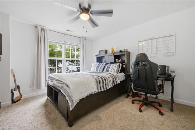 349 Manning LN, Hampton, VA 23666