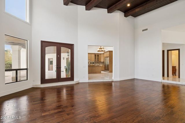 8303 N 61st Place, Paradise Valley, AZ 85253