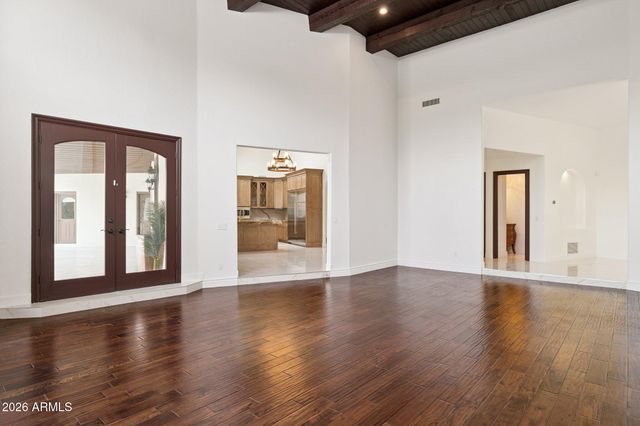 8303 N 61st Place, Paradise Valley, AZ 85253