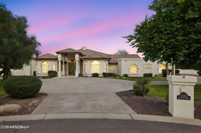 8303 N 61st Place, Paradise Valley, AZ 85253