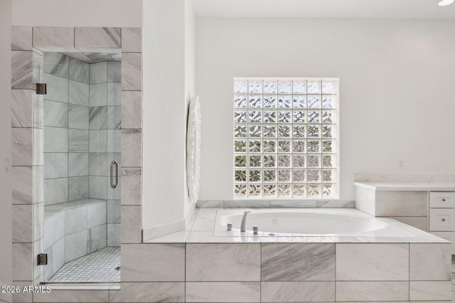 8303 N 61st Place, Paradise Valley, AZ 85253