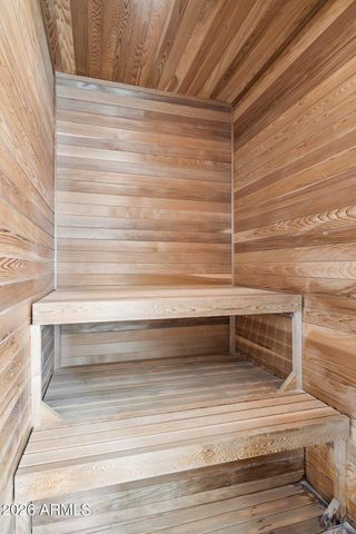 8303 N 61st Place, Paradise Valley, AZ 85253