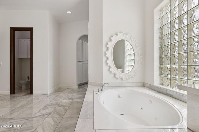 8303 N 61st Place, Paradise Valley, AZ 85253