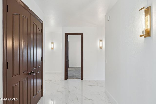 8303 N 61st Place, Paradise Valley, AZ 85253