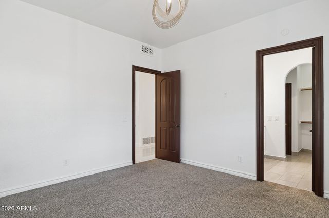 8303 N 61st Place, Paradise Valley, AZ 85253