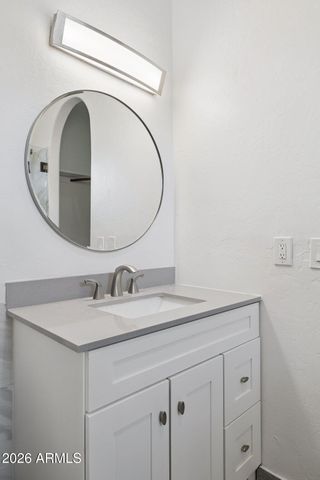 8303 N 61st Place, Paradise Valley, AZ 85253