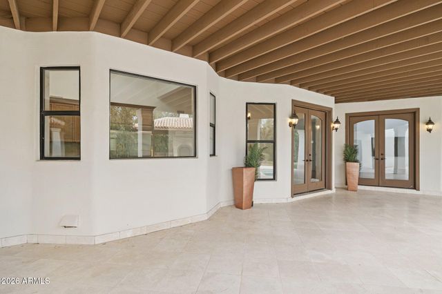 8303 N 61st Place, Paradise Valley, AZ 85253