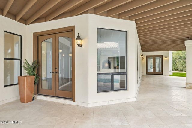 8303 N 61st Place, Paradise Valley, AZ 85253