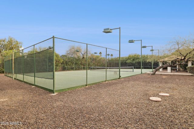 8303 N 61st Place, Paradise Valley, AZ 85253